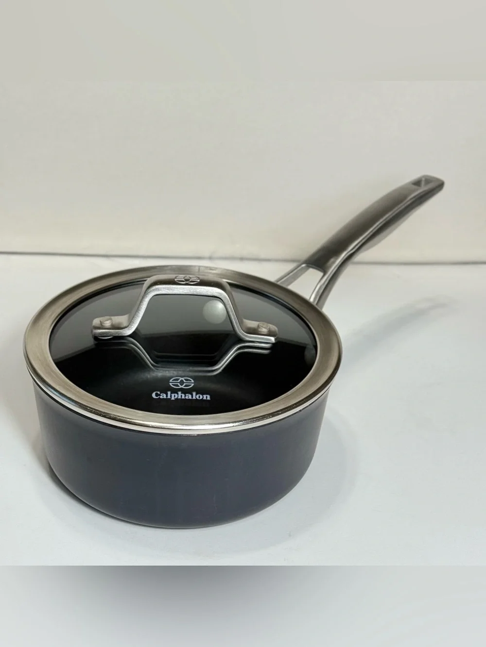 Calphalon 1.5 Qt Hard Anodized Nonstick Aluminum Saucepan With Glass Lid NICE